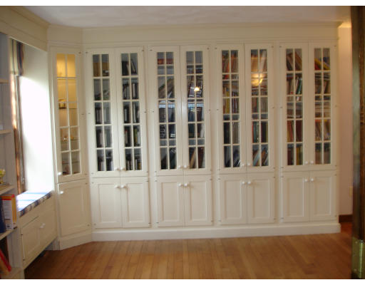 10 Robinson Road Westford, MA 01886 - Photo 4 of 29 Gallery Image 4