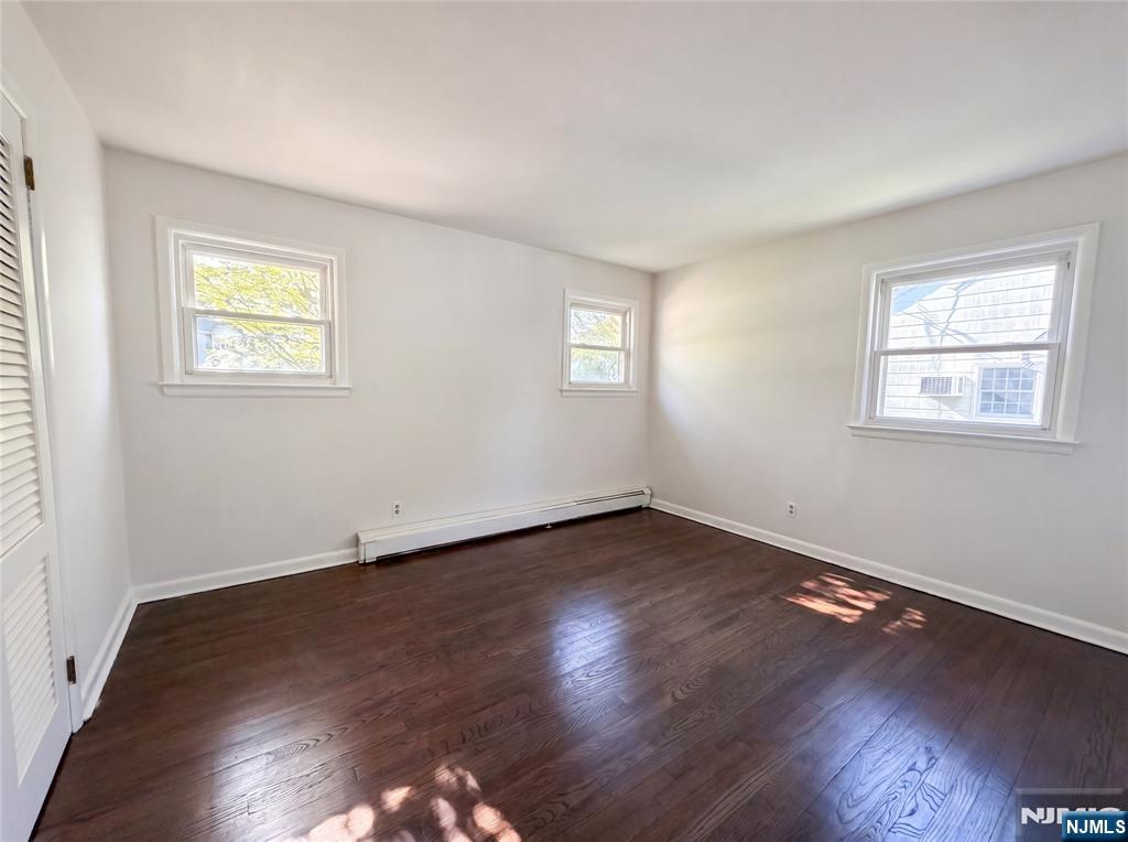 616 River Road Teaneck, NJ 07666 - Photo 4 of 40