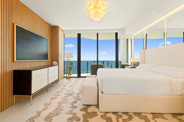 $18,000 | 900 North Ocean Boulevard, Unit LPH05, Pompano Beach, FL 33062