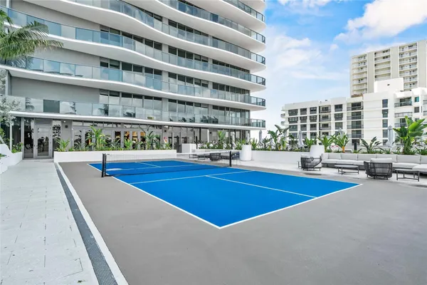 $18,000 | 900 North Ocean Boulevard, Unit LPH05, Pompano Beach, FL 33062