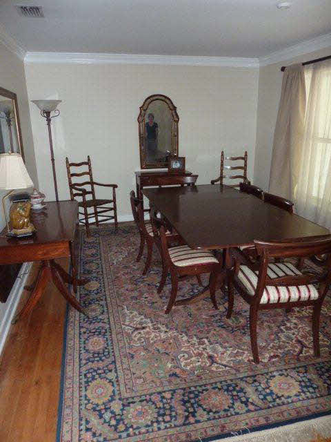 512 Magnolia Avenue Daphne, AL 36526 - Photo 3 of 18 DINING ROOM