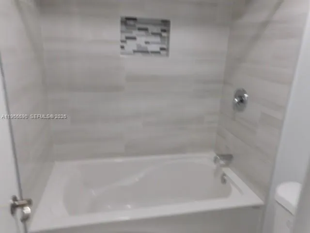 $2,650 | 17038 Northwest 66th Court, Hialeah, FL 33015