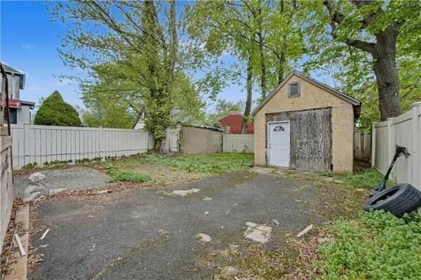 $499,000 | 429 South 9th Avenue, Mount Vernon, NY 10550