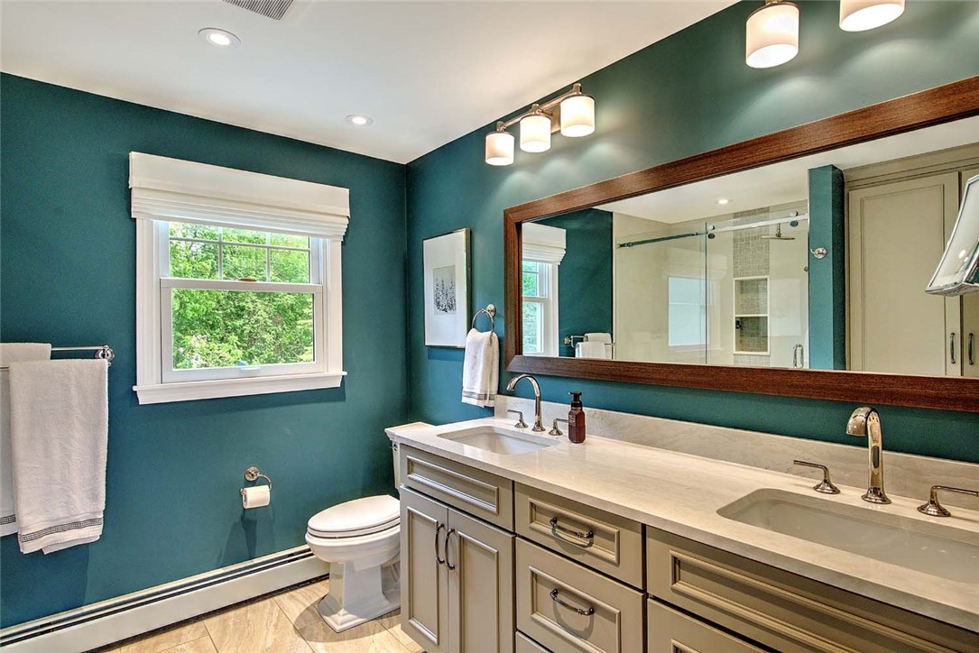 96 Windsong Road Cumberland, RI 02864 - Photo 31 of 50 Owner's suite full bath