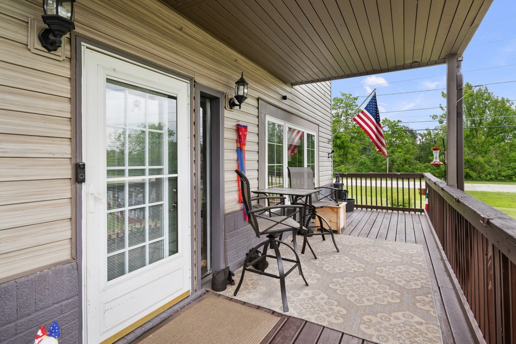 1814 Big Island Road Rock Island, IL 61201 - Photo 6 of 60