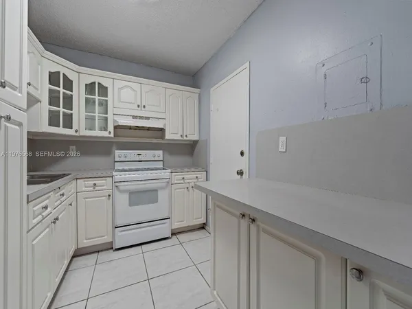 $250,000 | 6701 Northwest 169th Street, Unit B304, Hialeah, FL 33015