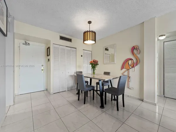 $250,000 | 6701 Northwest 169th Street, Unit B304, Hialeah, FL 33015