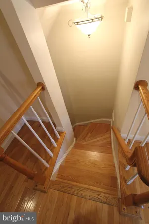 $3,850 | 10502 James Wren Way, Fairfax, VA 22030