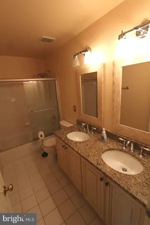 $3,850 | 10502 James Wren Way, Fairfax, VA 22030