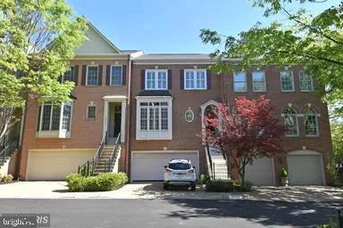 $3,850 | 10502 James Wren Way, Fairfax, VA 22030