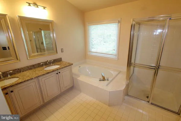 $3,850 | 10502 James Wren Way, Fairfax, VA 22030