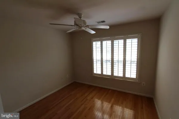 $3,850 | 10502 James Wren Way, Fairfax, VA 22030