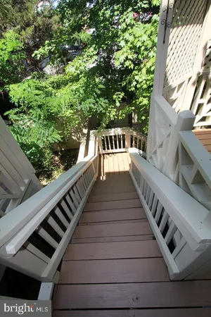 $3,850 | 10502 James Wren Way, Fairfax, VA 22030