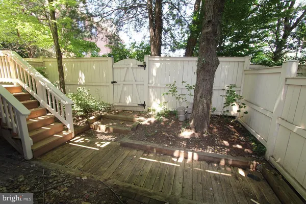 $3,850 | 10502 James Wren Way, Fairfax, VA 22030
