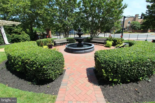 $3,850 | 10502 James Wren Way, Fairfax, VA 22030