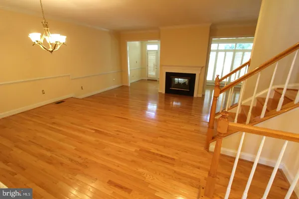 $3,850 | 10502 James Wren Way, Fairfax, VA 22030