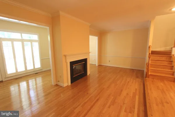 $3,850 | 10502 James Wren Way, Fairfax, VA 22030
