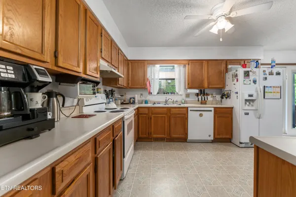 $425,000 | 105 Tidewater Lane, Oak Ridge, TN 37830