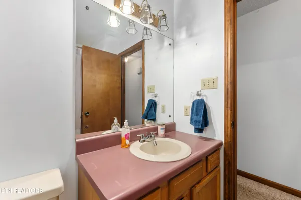 $425,000 | 105 Tidewater Lane, Oak Ridge, TN 37830