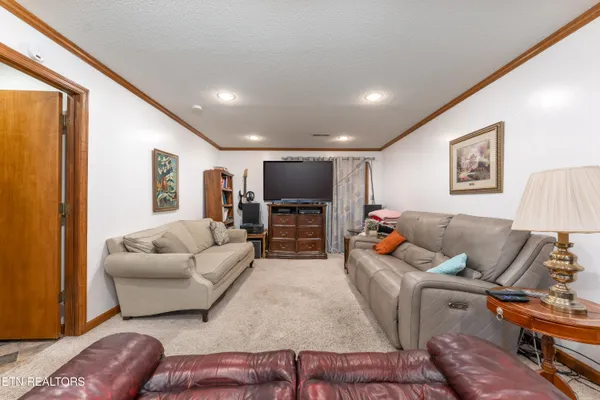 $425,000 | 105 Tidewater Lane, Oak Ridge, TN 37830