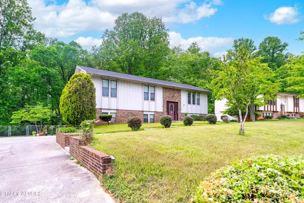 $425,000 | 105 Tidewater Lane, Oak Ridge, TN 37830
