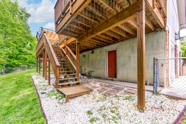 $425,000 | 105 Tidewater Lane, Oak Ridge, TN 37830