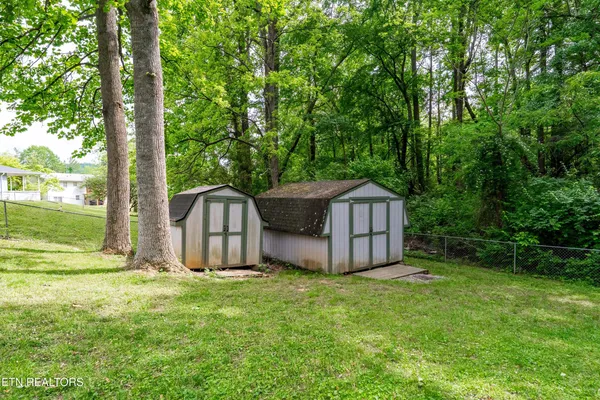 $425,000 | 105 Tidewater Lane, Oak Ridge, TN 37830