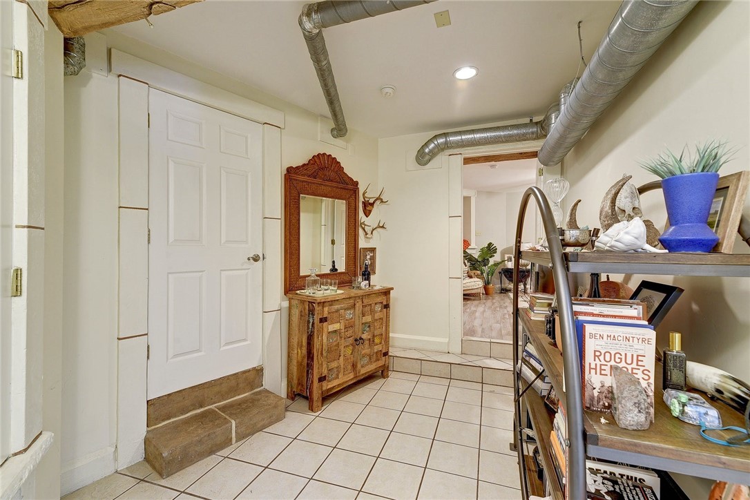 1712 Lakeshore Drive, Unit A Austin, TX 78746 - Photo 15 of 15