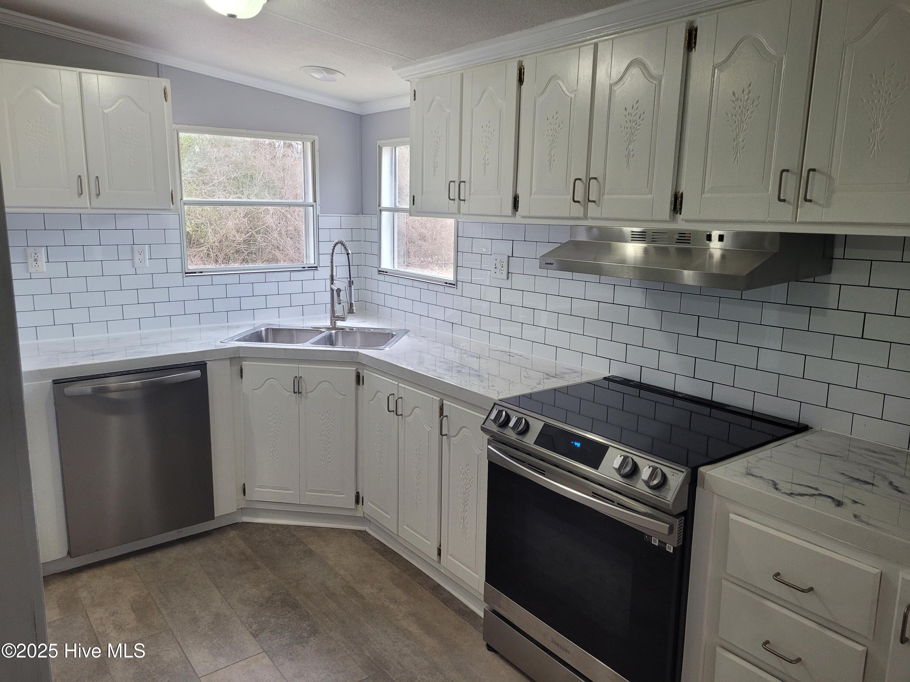 791 Tracy Road Deep Run, NC 28525 - Photo 6 of 17 20250106_115355