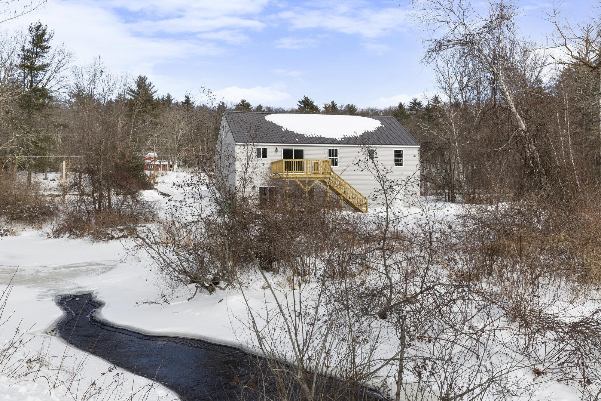 247 Second Crown Point Road Barrington, NH 03825 - Photo 3 of 23