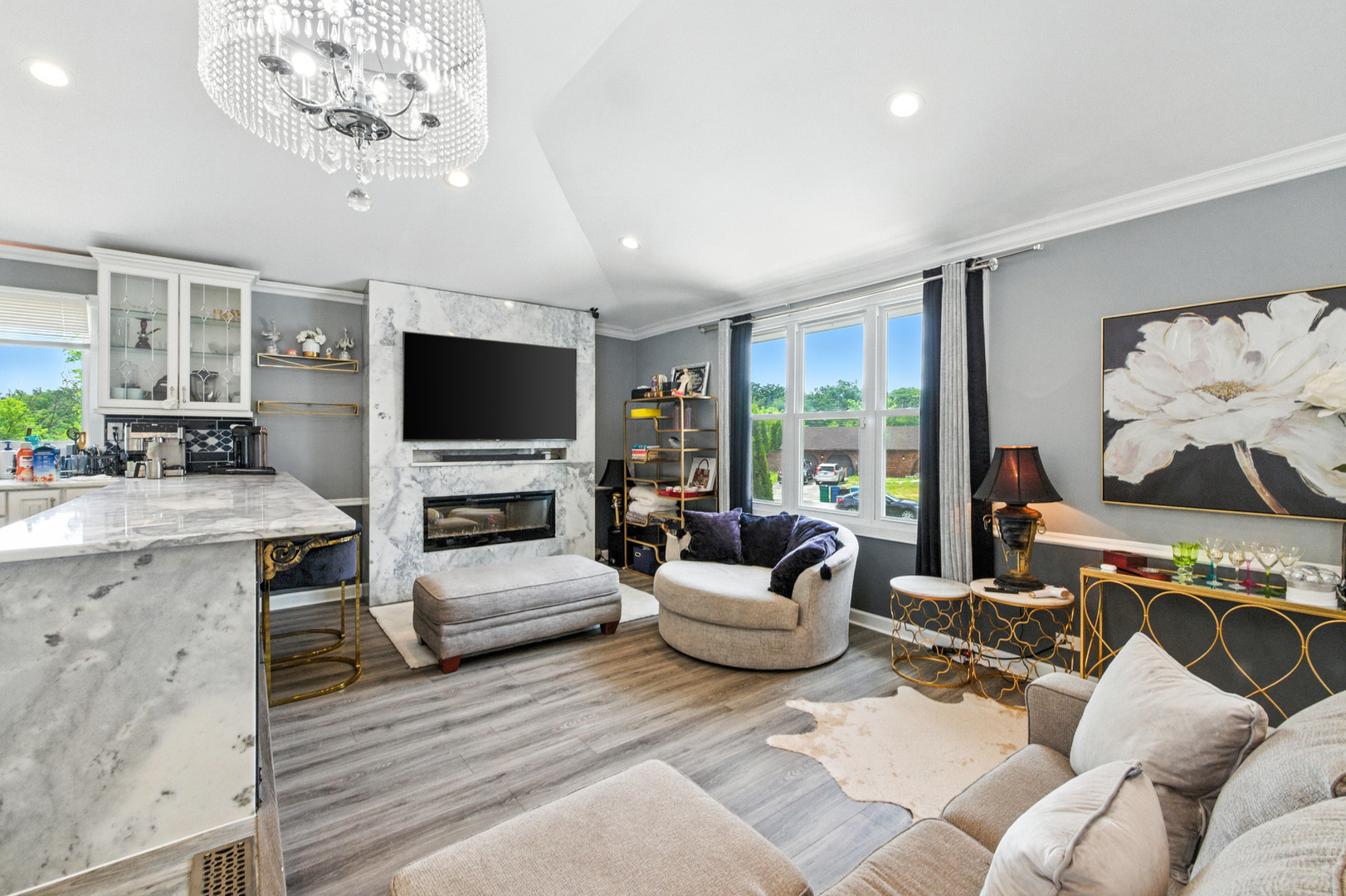 2938 East Shagbark Trail Crete, IL 60417 - Photo 5 of 26 a living room with furniture and a flat screen tv