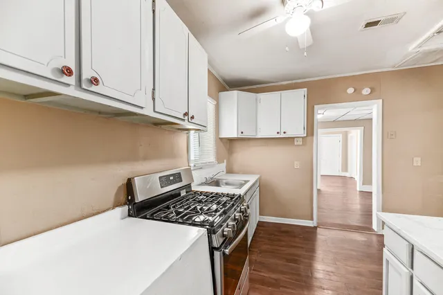 $1,800 | 2048 Arbutus Avenue, North Charleston, SC 29405