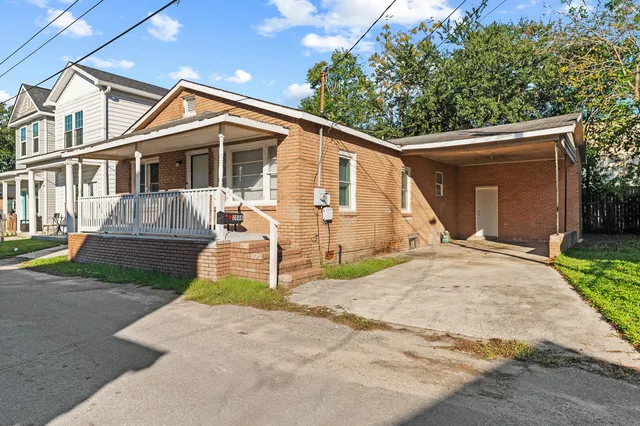 $1,800 | 2048 Arbutus Avenue, North Charleston, SC 29405