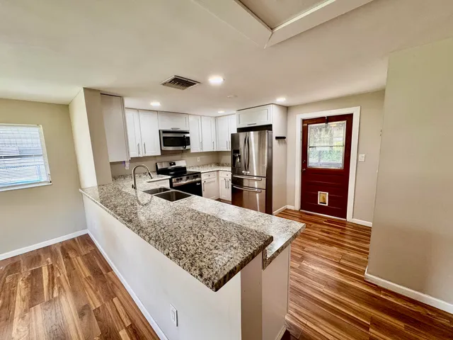 $2,800 | 609 Northwest 7th Court, Boynton Beach, FL 33426