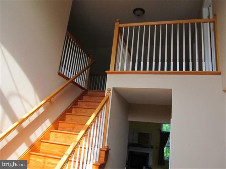 302 Shelly Drive Sinking Spring, PA 19608 - Photo 2 of 15 Foyer