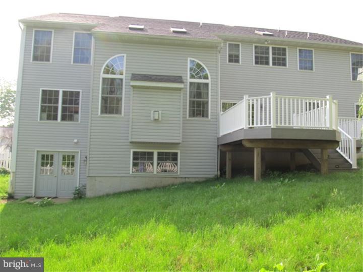 302 Shelly Drive Sinking Spring, PA 19608 - Photo 10 of 15 Exterior Back