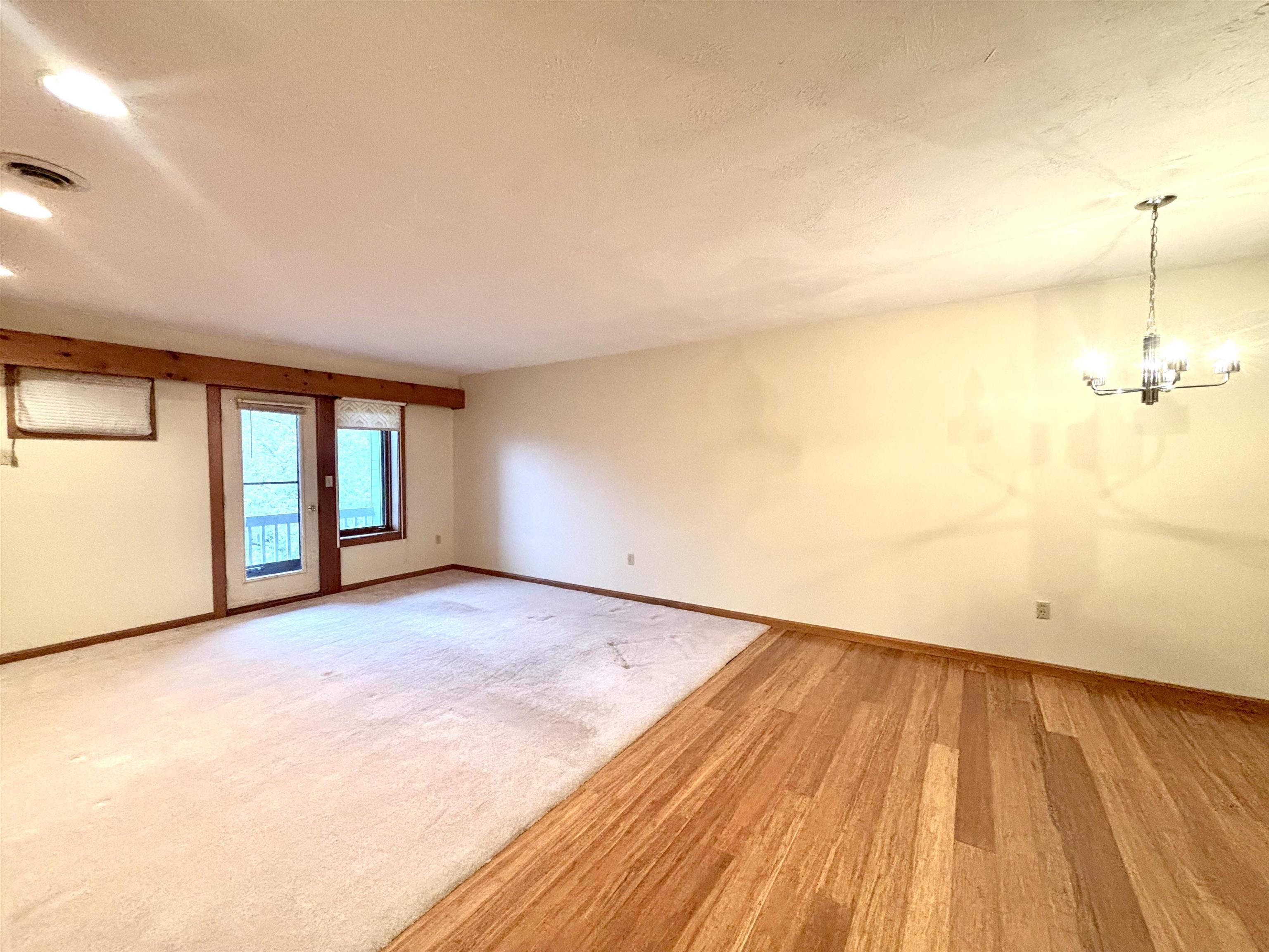 5 Tsienneto Road, Unit 186 Derry, NH 03038 - Photo 8 of 20 Gallery Image 8