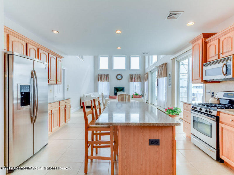 9 Mermaid Road Toms River, NJ 08753 - Photo 7 of 29 20190309204412687920000000-o