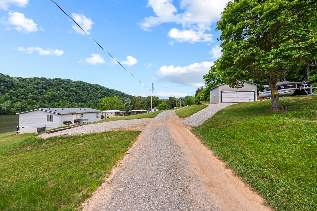 4276 Paradise Road Hiwassee, VA 24347 - Photo 26 of 29 Gallery Image 26
