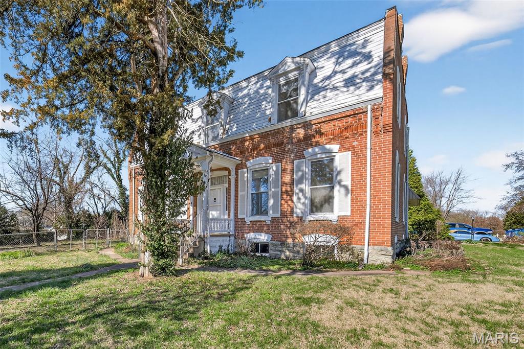 16 Maple Street St. Peters, MO 63376 - Photo 3 of 57