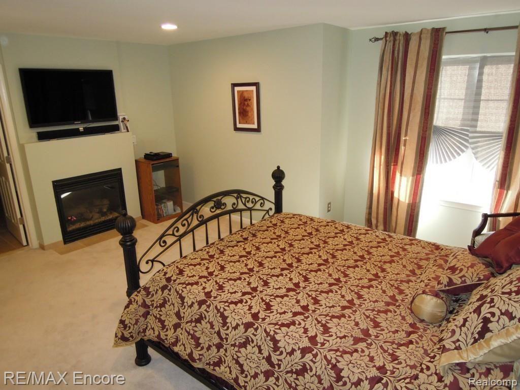 3822 Windingbrook Circle, Unit 8 Rochester Hills, MI 48309 - Photo 30 of 64