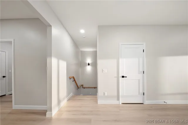 $875,000 | 422 Outer Drive, Lake Ozark, MO 65049