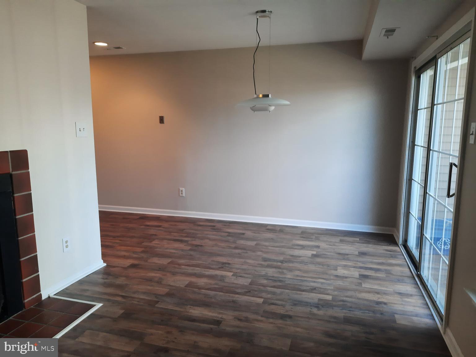 72 Whetstone Road Horsham, PA 19044 - Photo 7 of 20 Dining space in view of fireplace