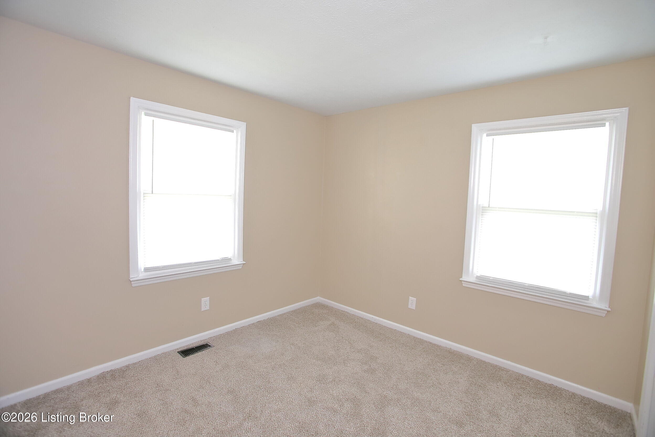 4489 Shepherdsville Road Elizabethtown, KY 42701 - Photo 24 of 51 Bedroom 2