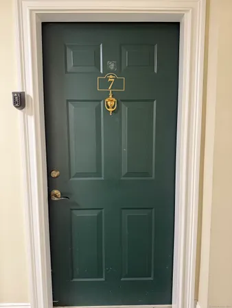 $216,000 | 380 Main Street, Unit 7, Wallingford, CT 06492