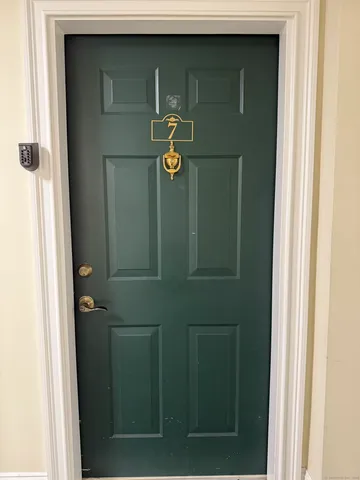 $216,000 | 380 Main Street, Unit 7, Wallingford, CT 06492