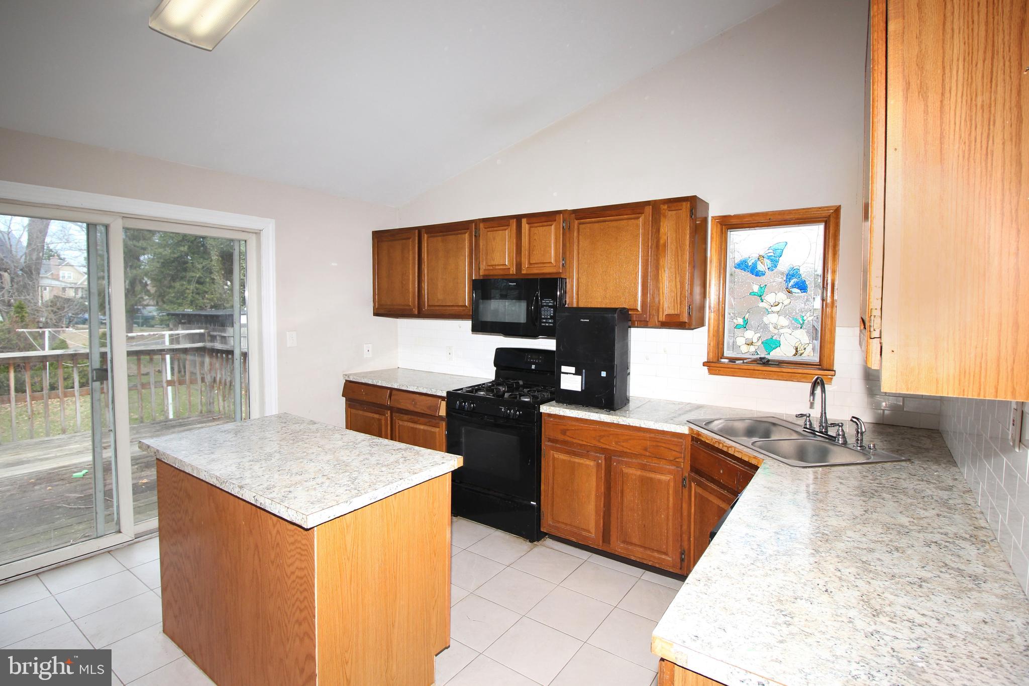 1002 Beverly Road Burlington, NJ 08016 - Photo 12 of 25