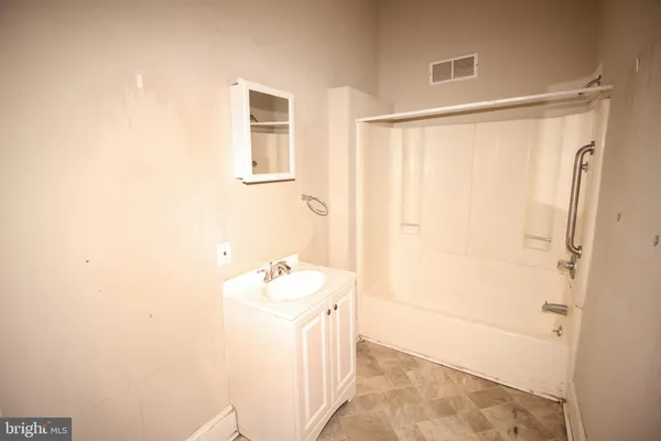 $254,900 | 1002 Beverly Road, Burlington, NJ 08016