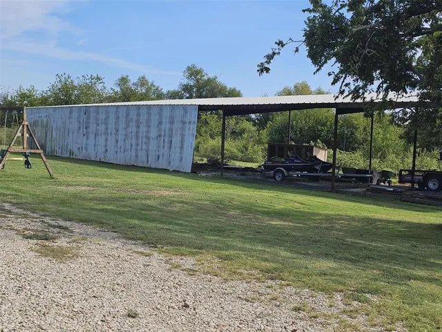 $520,000 | 225 Hcr 3242, Mount Calm, TX 76673