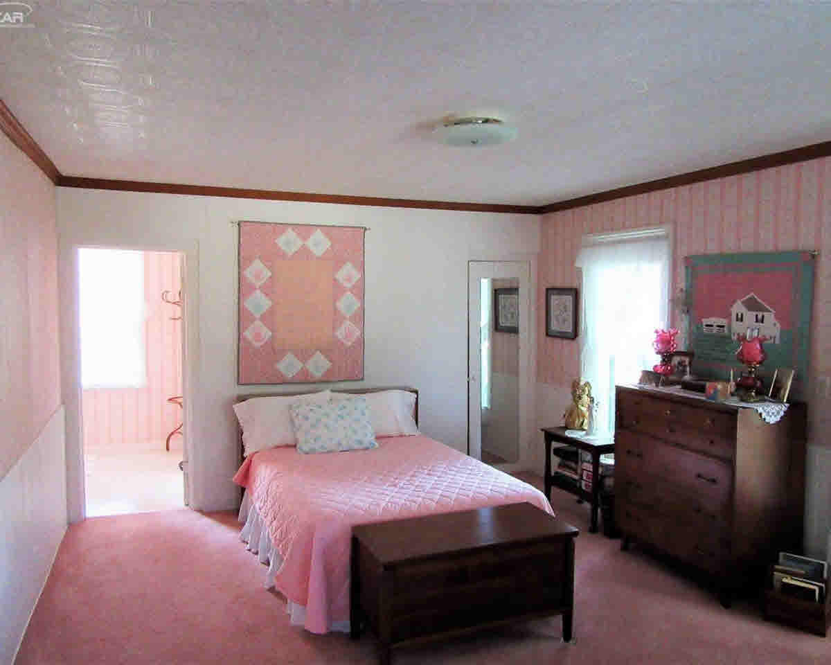 10155 Beecher Road Flushing, MI 48433 - Photo 20 of 33 21370437-19.JPG